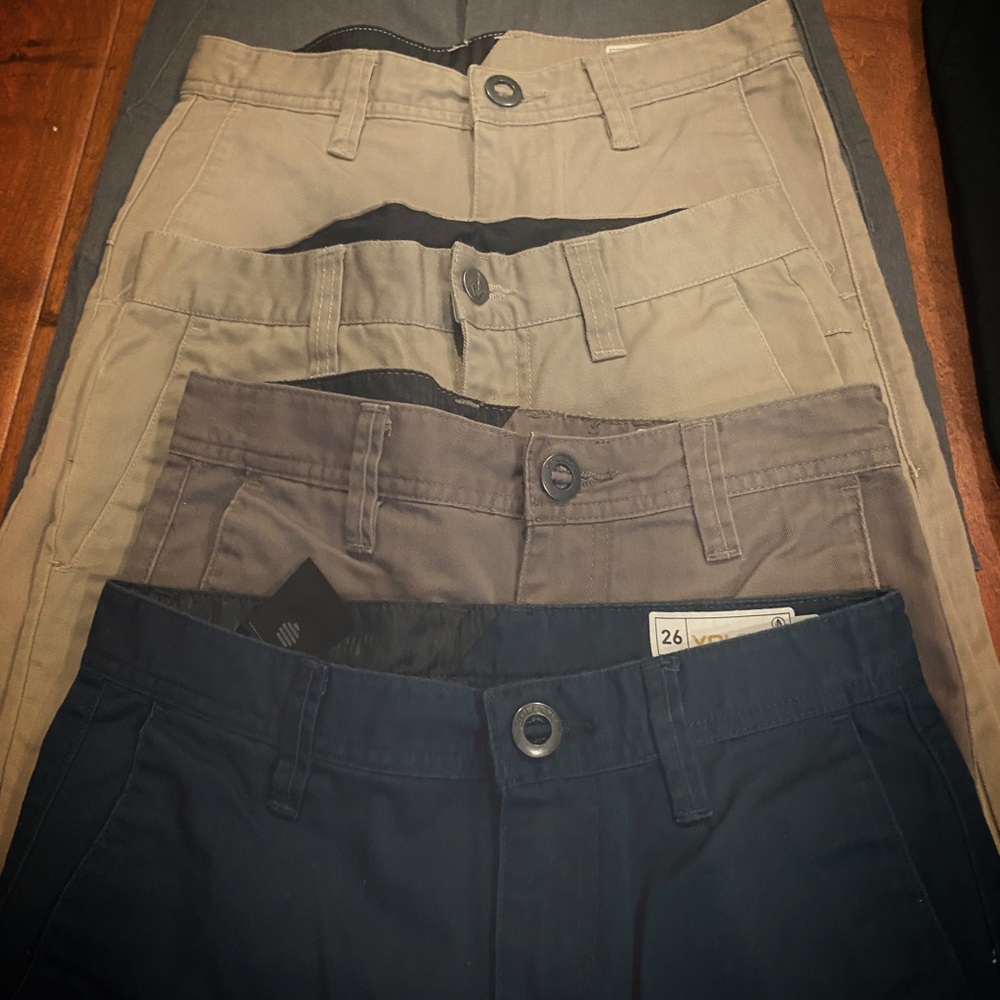 Boys Volcom shorts size 26